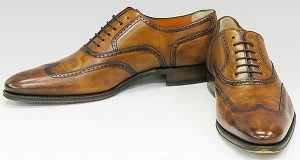 サントーニ　ウイングチップシューズ