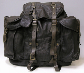 クリスチャンポー レザーリュック