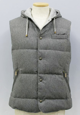 ブルネロクチネリ フード付きベスト