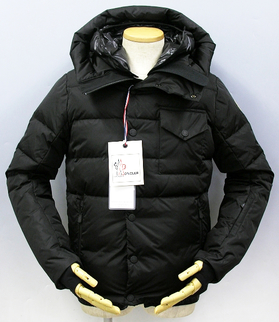 モンクレール（MONCLER） EGGSTOCK
