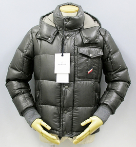 モンクレール（MONCLER） ニヴェル（NIVELLE）