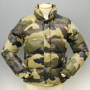 モンクレール（MONCLER）×ビームス（BEAMS） エベレスト 迷彩