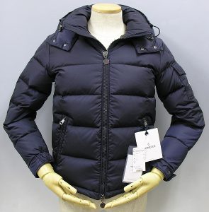 モンクレール（MONCLER） 青山限定色 マヤ（MAYA） ダウンジャケット