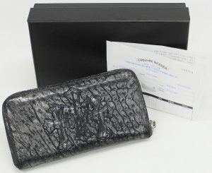 クロムハーツ（CHROME HEARTS） セメタリークロスラウンドジップウォレット