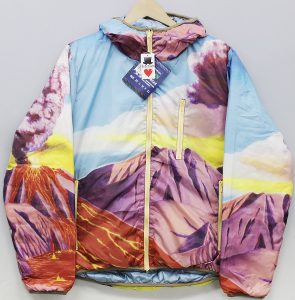 bohemians（ボヘミアンズ）×横尾忠則 ダウンパーカー