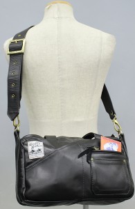 ングリッツレザー パデッドジャッキーハリウッドバッグ3